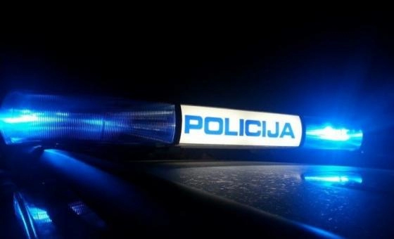 Automobil sletio sa ceste kod Tomislavgrada, troje ozlijeđenih